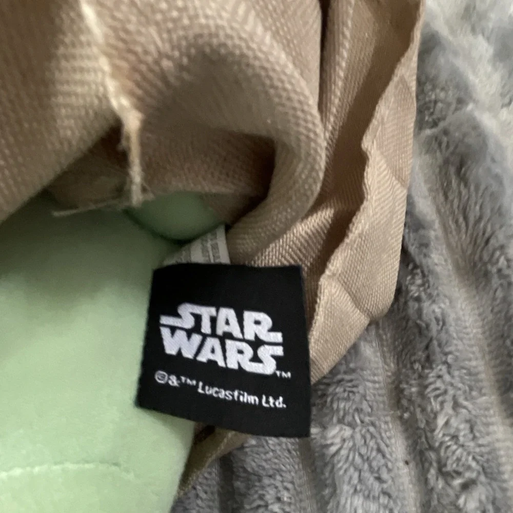 Mattel Star Wars The Child Grogu Plush Toy Beige Coat 2020